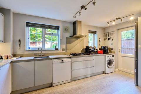 9 Grieg Close, Shefford, SG17 5SE