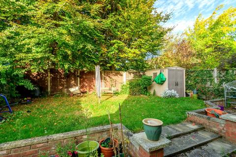 9 Grieg Close, Shefford, SG17 5SE