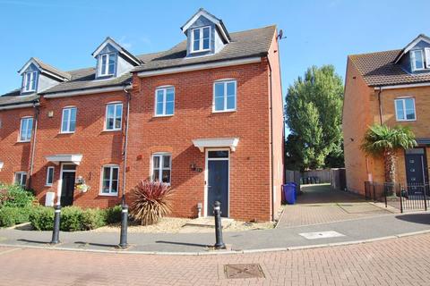 5 Bonham Drive, Orsett, Grays, RM16 3HF