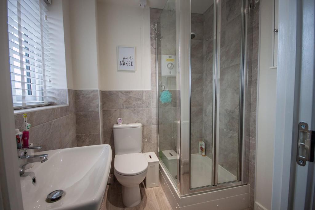 Ensuite