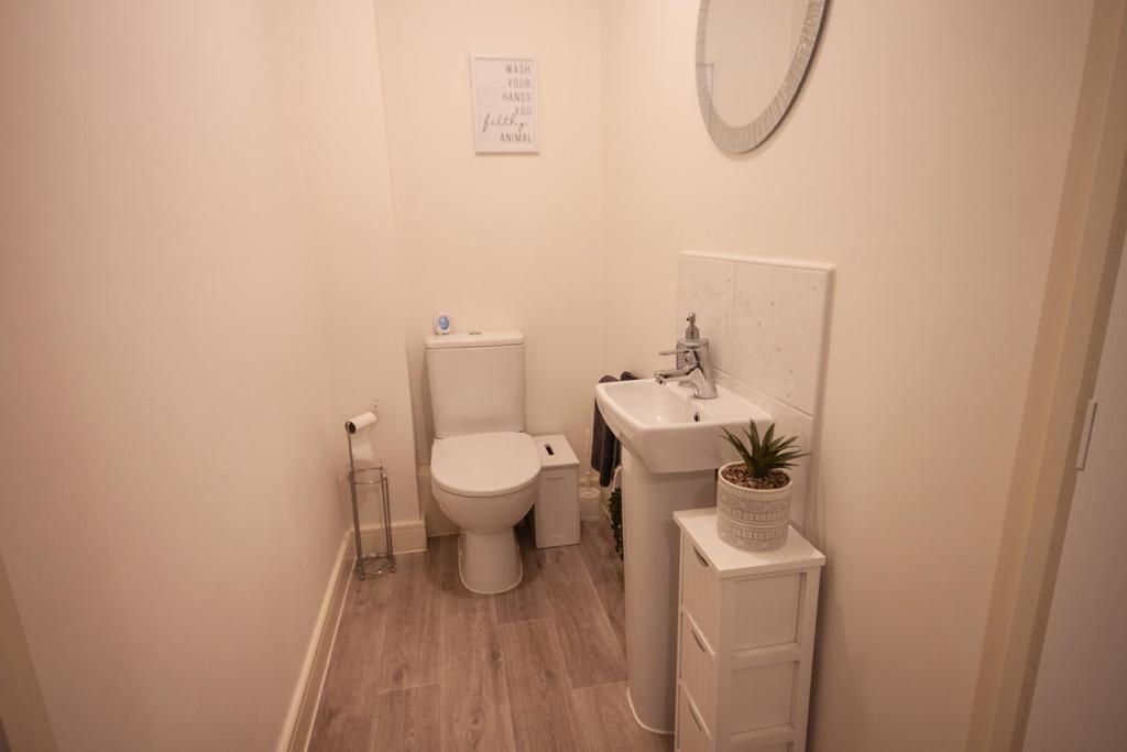 Guest cloakroom