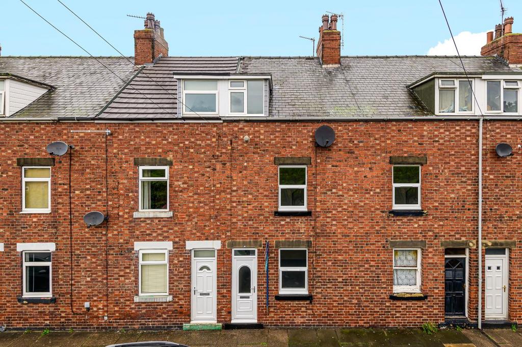 Sandfield Terrace, Tadcaster 3 bed terraced house £200,000