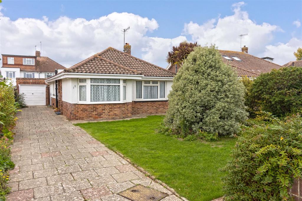 Nutley Crescent, GoringBySea, Worthing 2 bed detached bungalow £500,000