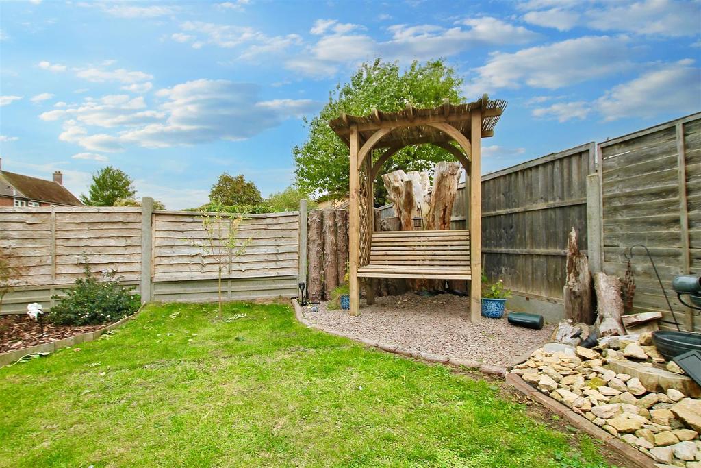Ancaster, Grantham 4 bed detached house for sale £300,000