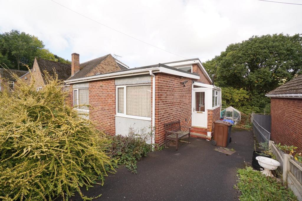 Carr Grove, Deepcar, Sheffield 2 bed detached bungalow £150,000