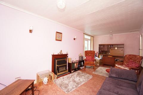 11 Carr Grove, Deepcar, Sheffield, S36 2PP