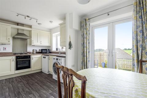 6 Cherry Way, Launceston, PL15 9GR