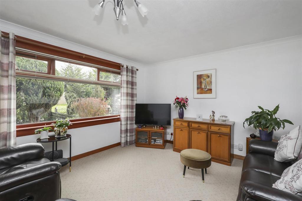 39 Concorde Way10.jpg