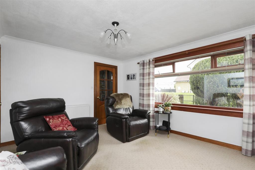 39 Concorde Way12.jpg