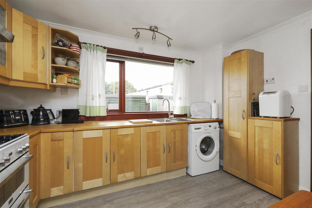 39 Concorde Way14.jpg