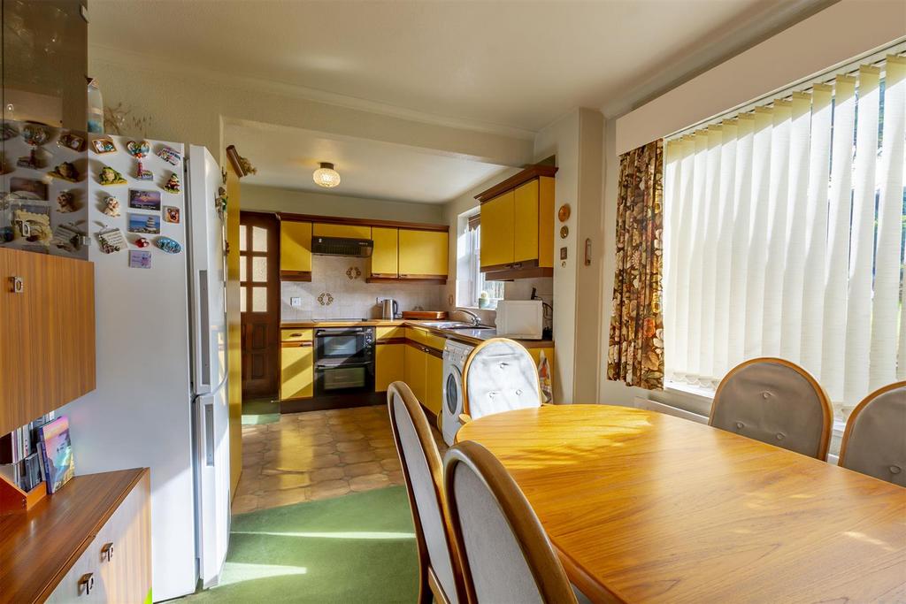 Crowthorne Close, Nottingham 3 bed detached house £240,000
