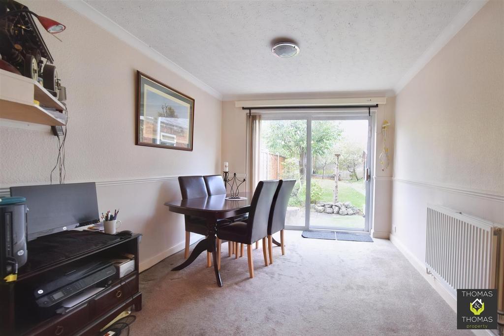 Wellsprings Road, Longlevens 4 bed semidetached house for sale £375,000