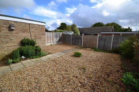 4 Ash Grove, Burnham-on-crouch, CM0 8DP