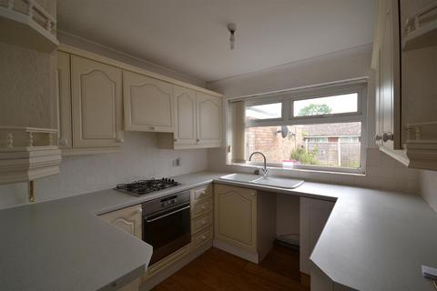 4 Ash Grove, Burnham-on-crouch, CM0 8DP