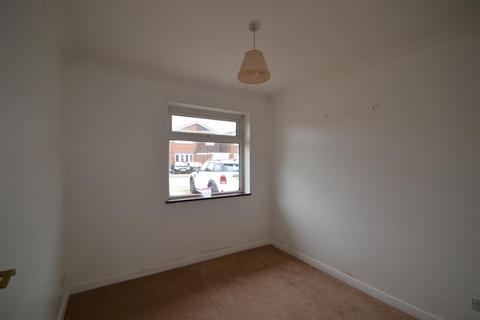 4 Ash Grove, Burnham-on-crouch, CM0 8DP