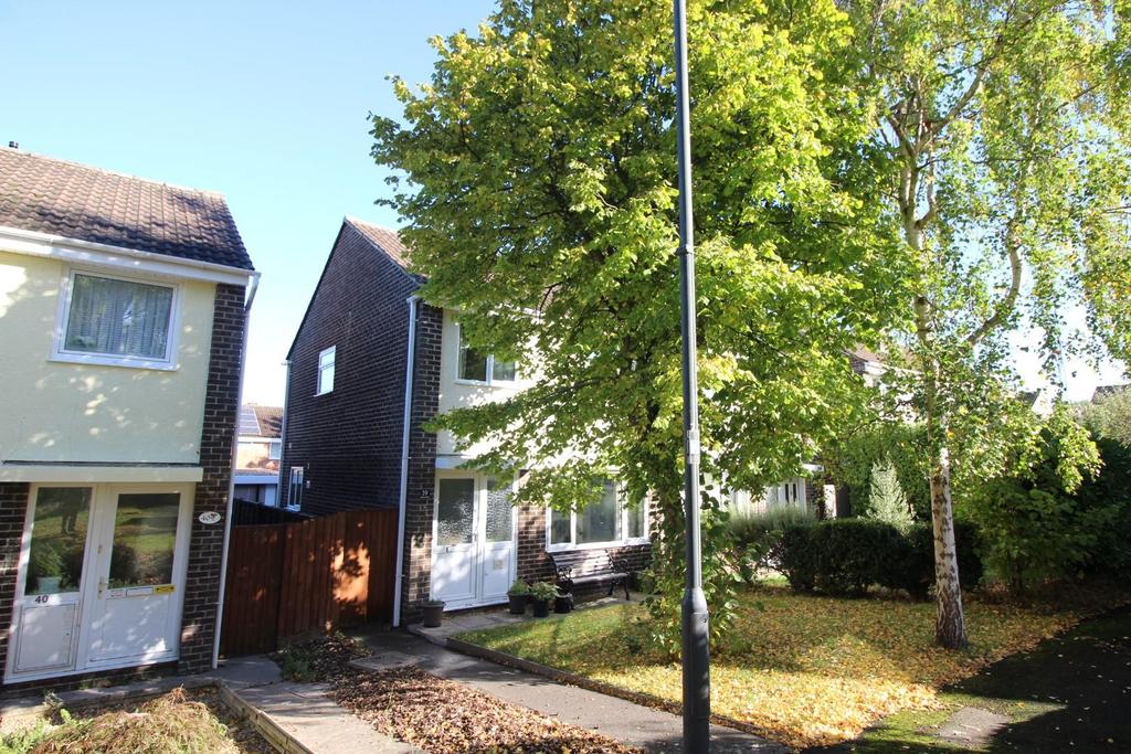 Queens Walk, Thornbury, Bristol 3 bed house £315,000