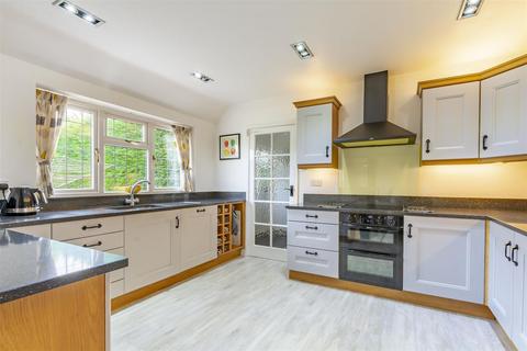 4 bedroom detached house for sale, Tamworth Road, Sawley
