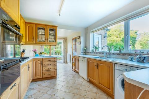 8 Britten Close, Tonbridge, TN10 4EG