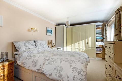 8 Britten Close, Tonbridge, TN10 4EG