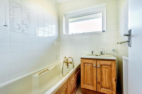 8 Britten Close, Tonbridge, TN10 4EG
