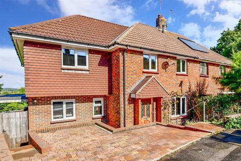 4 bedroom semi-detached house for sale - The Meadows, Lewes, East Sussex