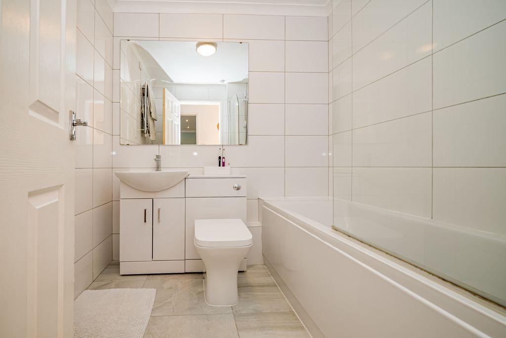 Bathroom (Family Bathroom)
