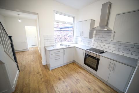 2 bedroom terraced house to rent, Gladstone Street, St. Helens, Merseyside, WA10