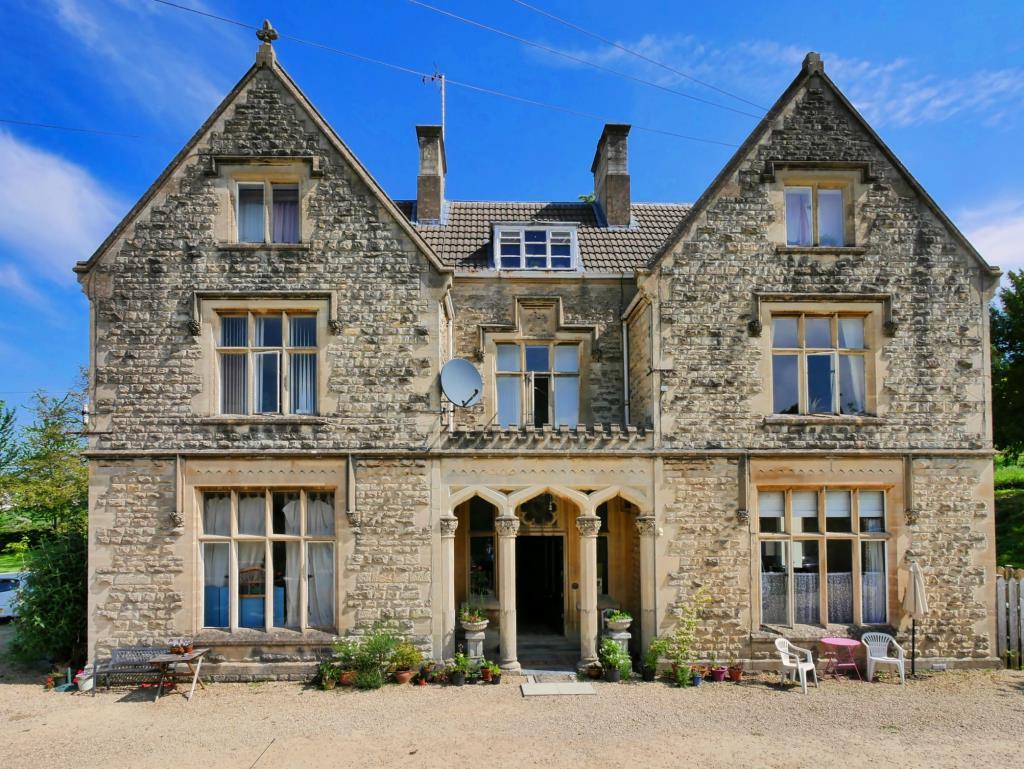 Gunhouse Lane, BOWBRIDGE 1 bed apartment £695 pcm (£160 pw)