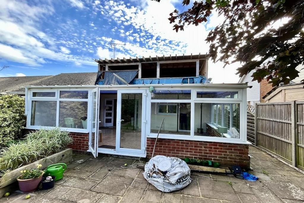 Ashurst Way, East Preston, Littlehampton 2 bed semidetached bungalow