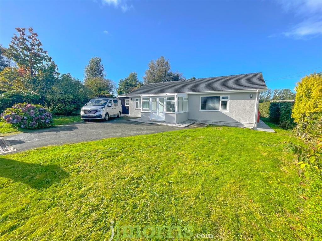 Blaenffos, Boncath 3 bed detached bungalow for sale £299,950