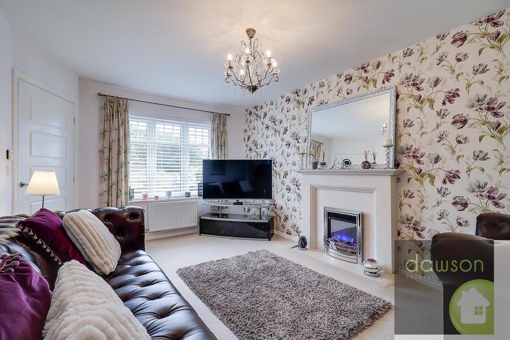 Old Mill Dam Lane, Queensbury, Bradford 4 bed detached house £339,995