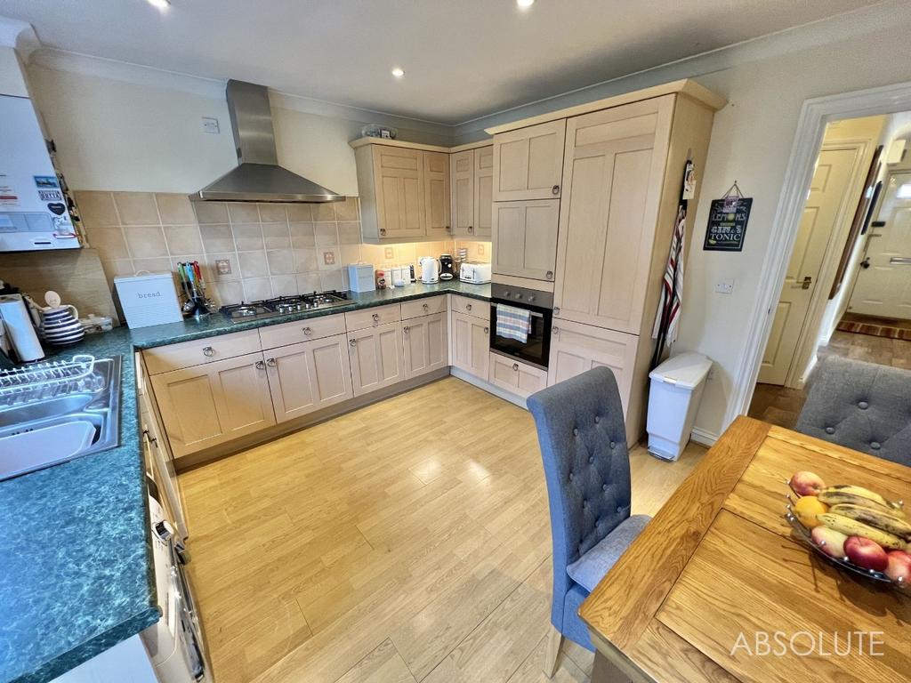 Bronshill Mews, Plainmoor, Torquay... 3 bed terraced house £240,000