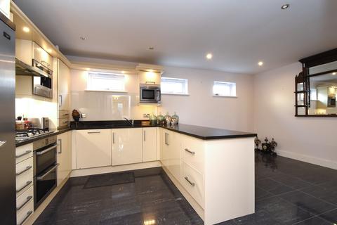 4 Ravens Gate Mews, Bromley, BR2 0BY