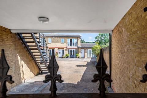 4 Ravens Gate Mews, Bromley, BR2 0BY