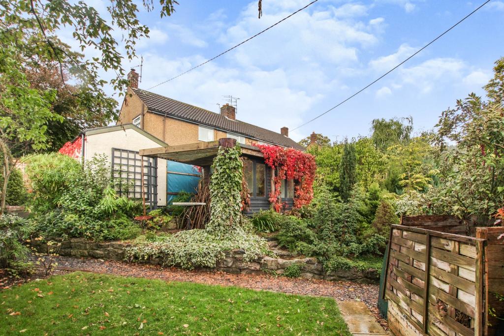 10 Bod Hamer, Cwm, Dyserth... 3 bed semidetached house £180,000