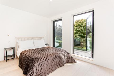 82 Rhodeswell Road, London, E14 7TL