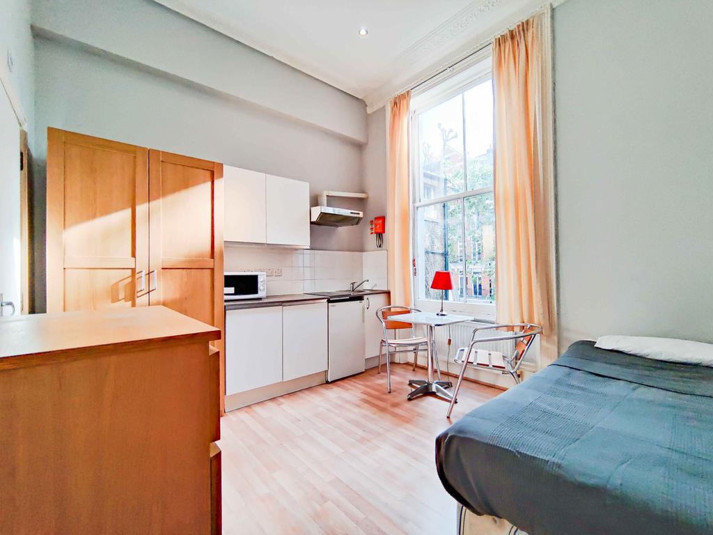 Studio to rent