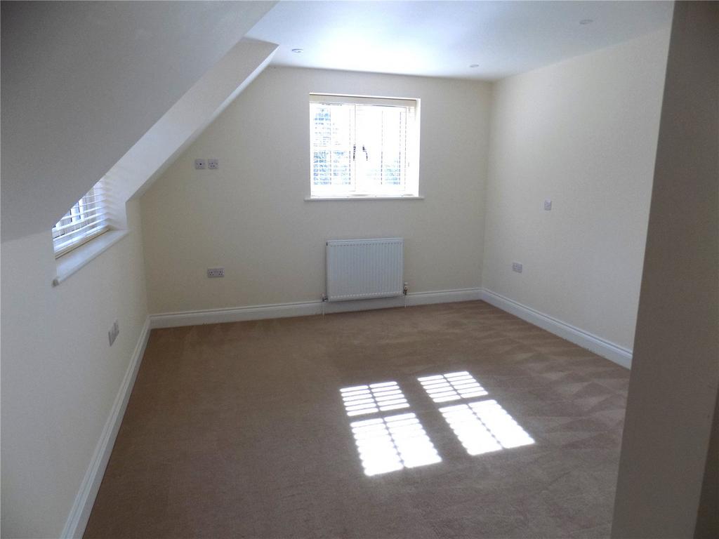 Main Bedroom 1 of 4