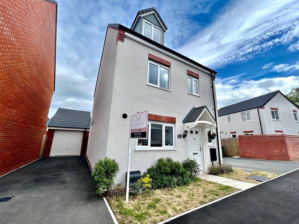 Woodpecker Way, Shepshed 4 bed detached house £305,000
