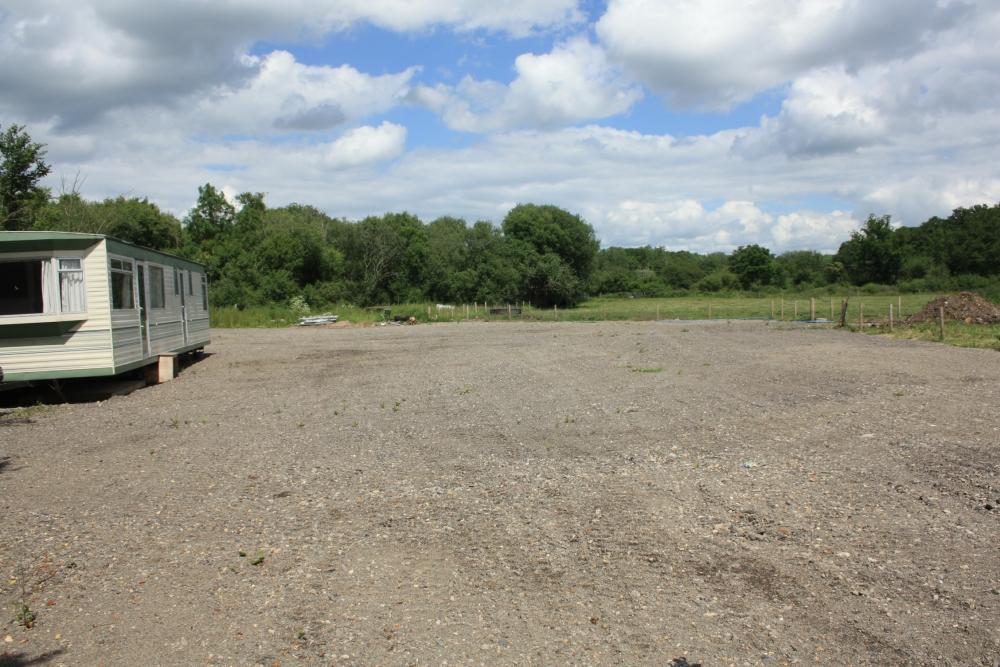 Pool lane, Waltham St Lawrence RG10 Land £525,000