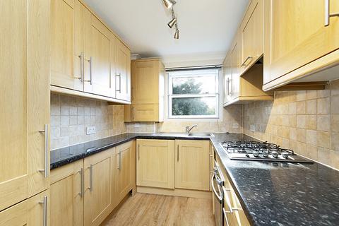 2 bedroom duplex to rent, Cedar Terrace, Richmond TW9