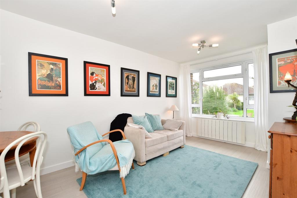Manor Way, Elmer Sands, West Sussex 2 bed terraced bungalow £160,000