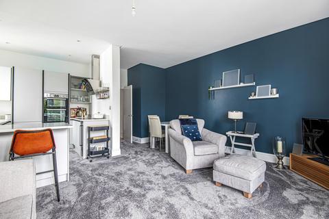 Flat 6, 14 Highland Road, Bromley, BR1 4AD