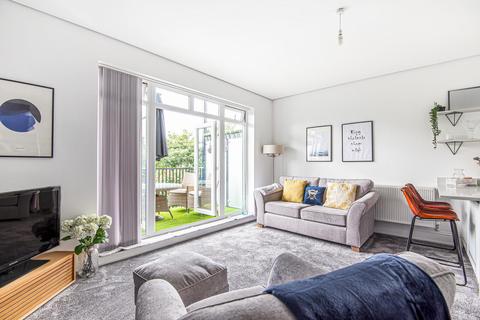 Flat 6, 14 Highland Road, Bromley, BR1 4AD