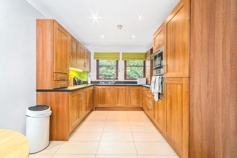 5 Crescent Grove, Glasgow, G13 3RE