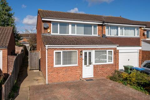 11 Bronte Crescent, Hemel Hempstead, HP2 7NS