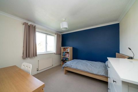 11 Bronte Crescent, Hemel Hempstead, HP2 7NS