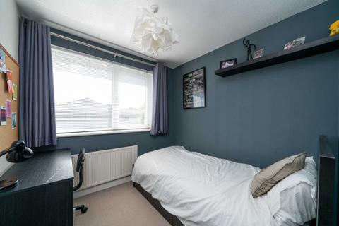 11 Bronte Crescent, Hemel Hempstead, HP2 7NS