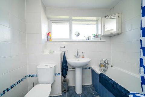 11 Bronte Crescent, Hemel Hempstead, HP2 7NS