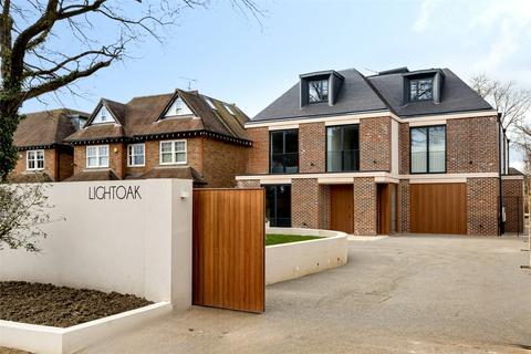 5 bedroom detached house for sale, Lightoak, Barnet Road, Arkley, Hertfordshire, EN5